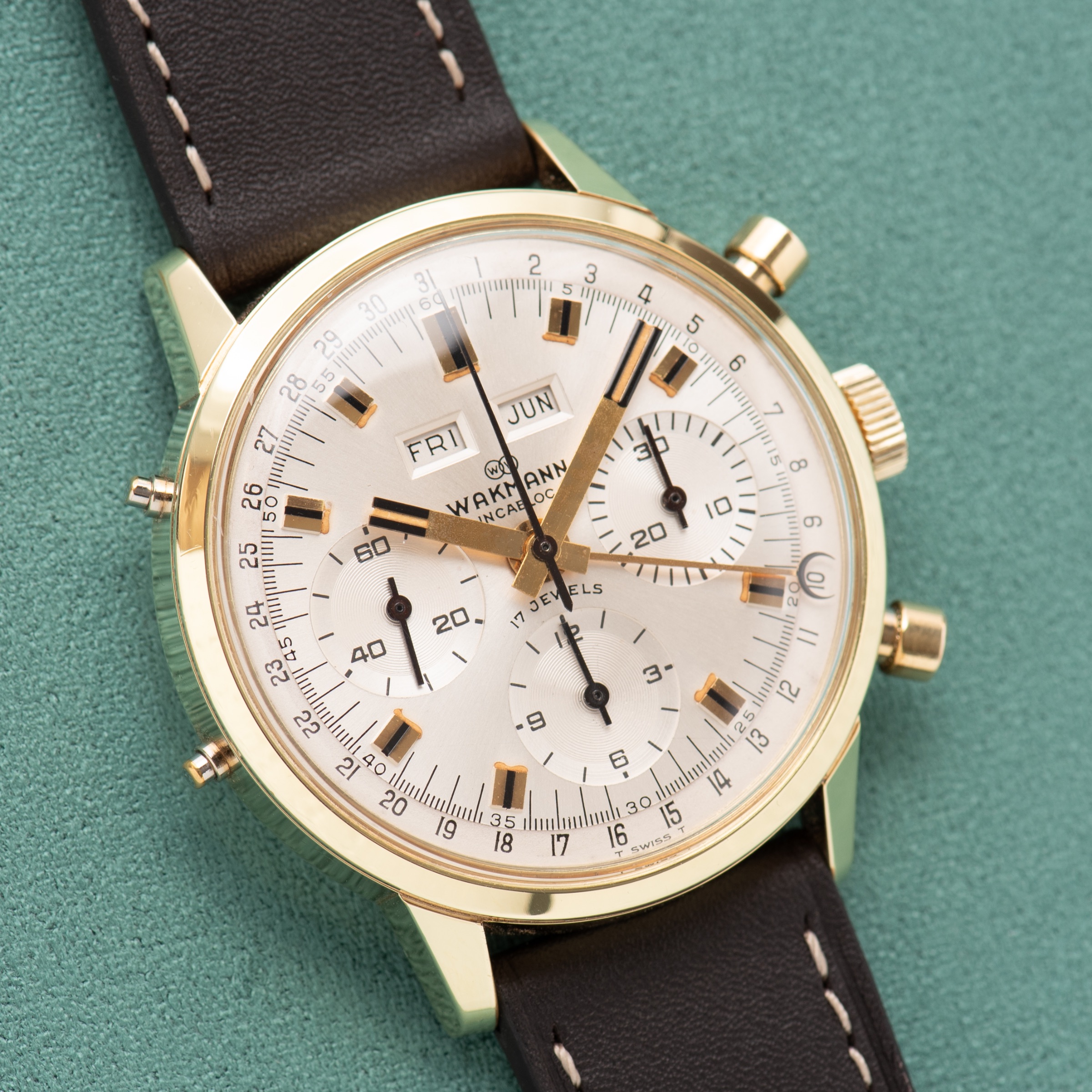 Vue de Wakmann Triple Date Chronograph — Cal. Valjoux 730 — 1970